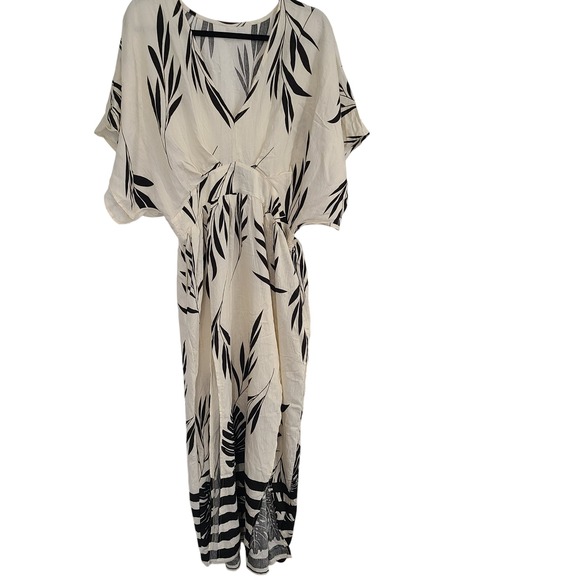 Cupshe Dresses & Skirts - Cupshe Womens Cream Black Botanical Leaf Print V-Neck Maxi Dress Large New NWT